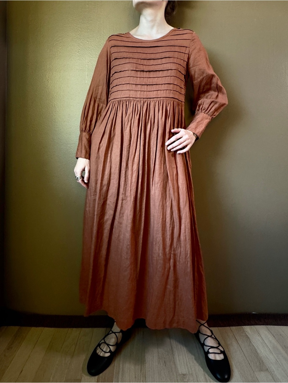 Linennaive Long Sleeve Pleated Maxi Linen Dress - Picture 4 of 10